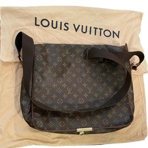 Authentic Louis Vuitton Monogram Crossbody